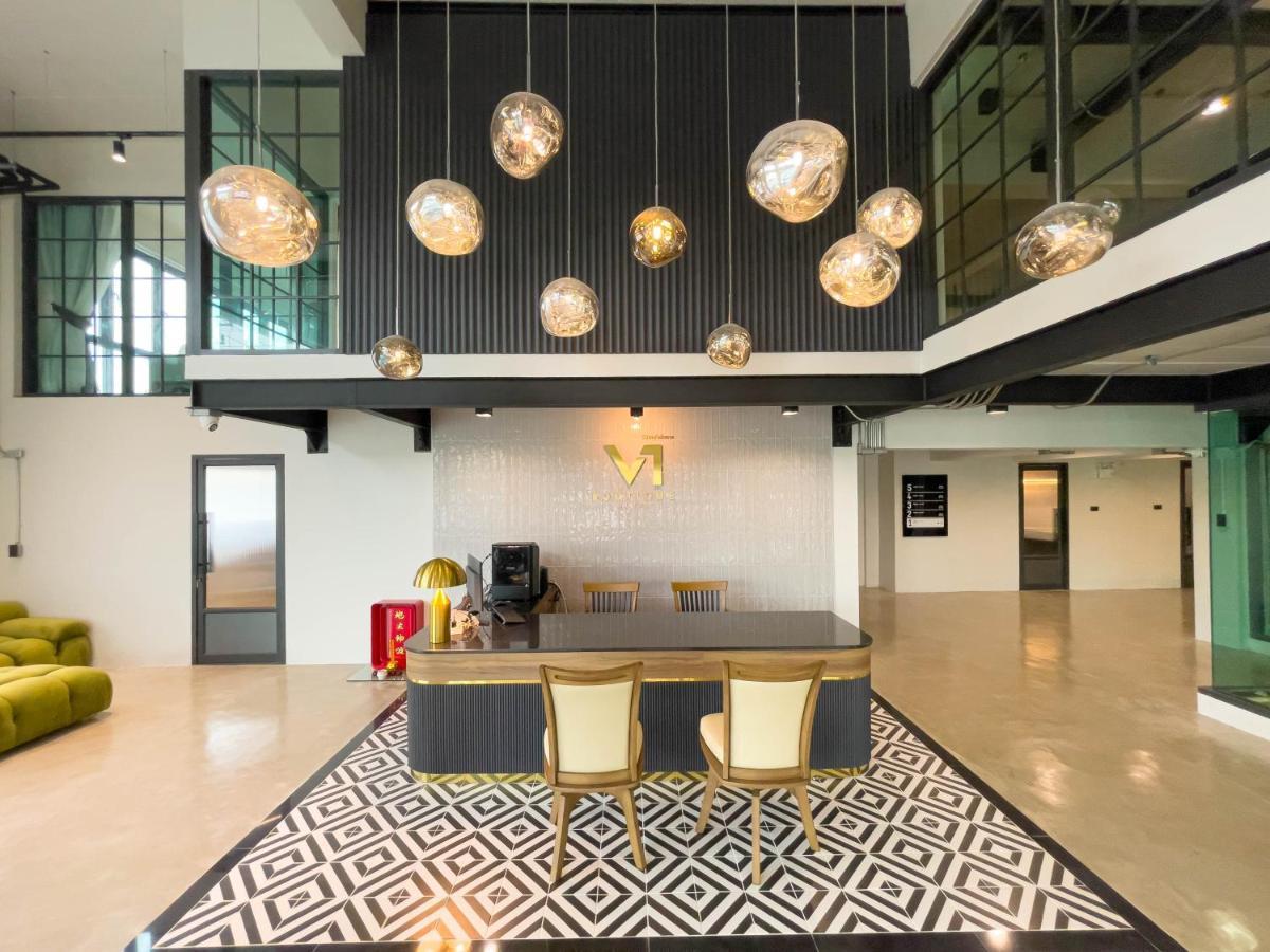 V1 Boutique Hotel กาญจนบุรี ภายนอก รูปภาพ