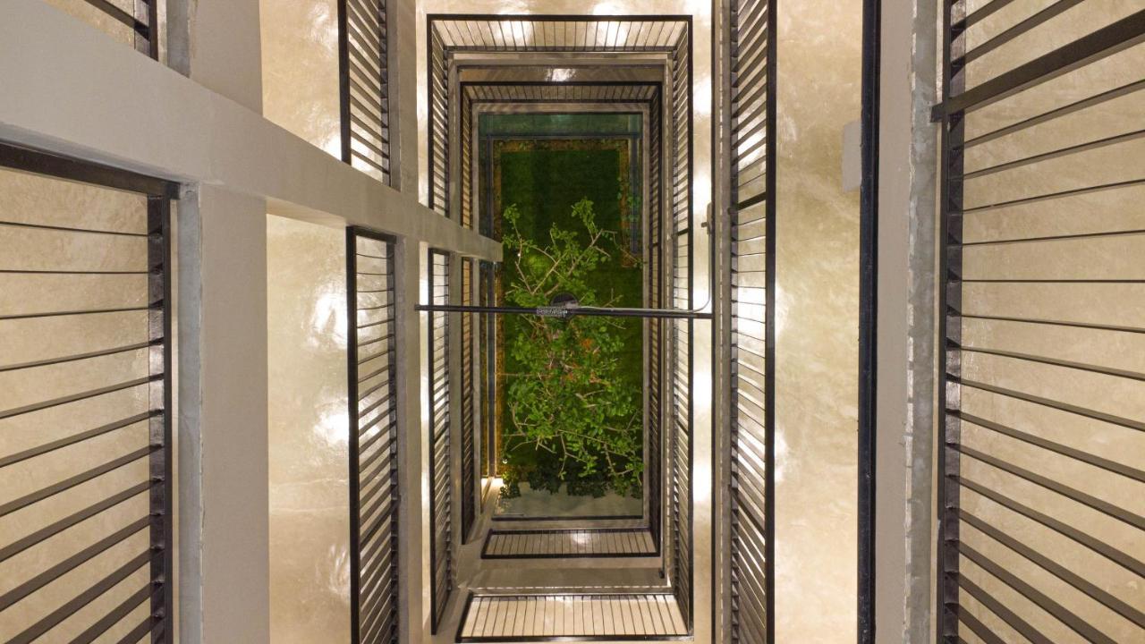 V1 Boutique Hotel กาญจนบุรี ภายนอก รูปภาพ
