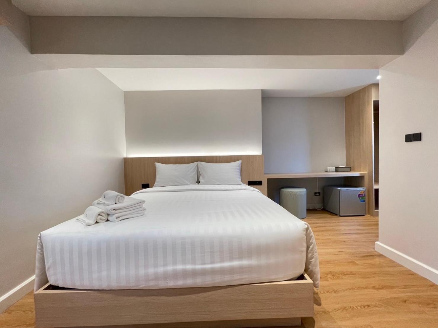 V1 Boutique Hotel กาญจนบุรี ภายนอก รูปภาพ